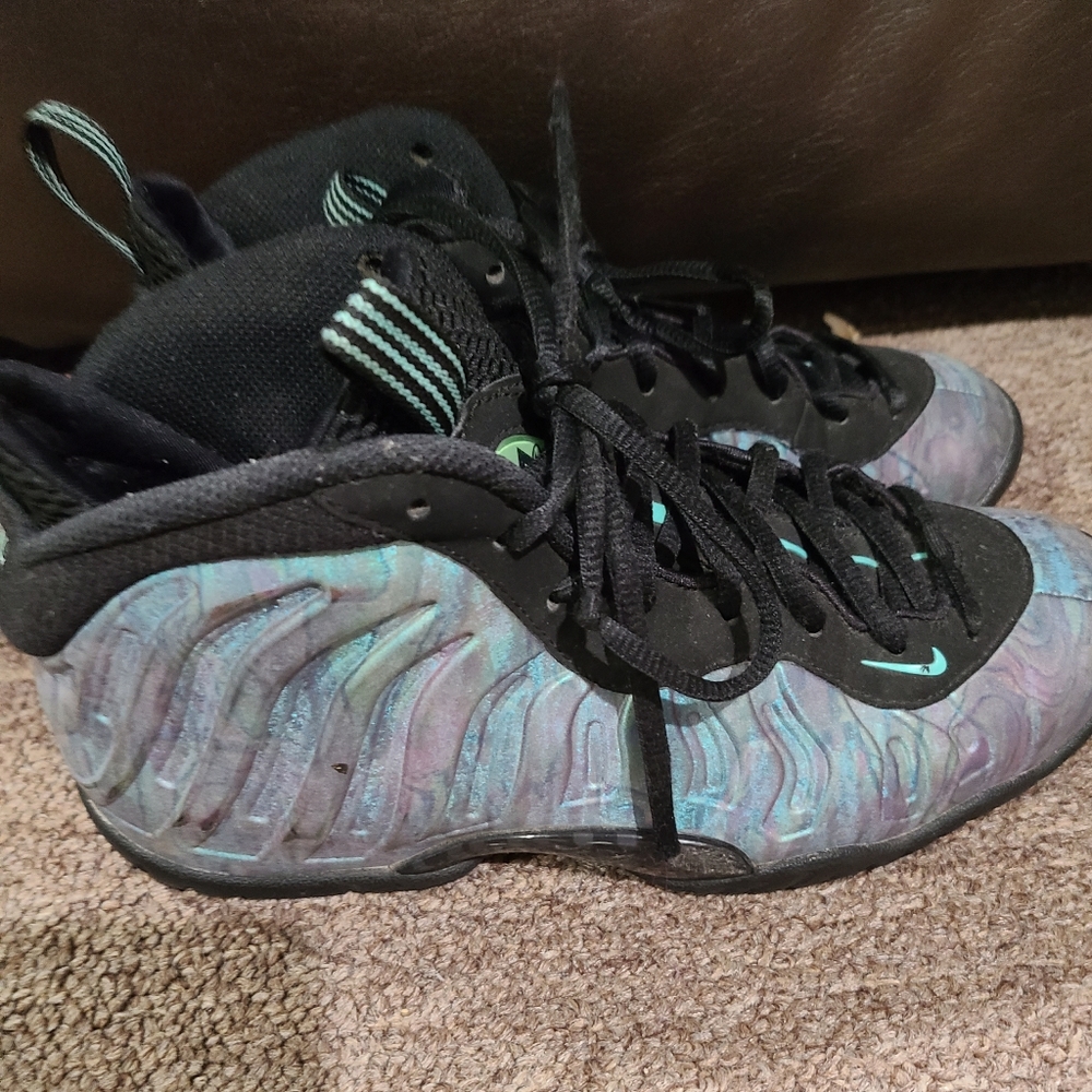 Nike Youth Iridescent Blue Foamposite Tennis shoes